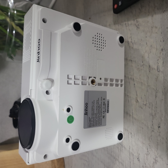 Jinhoo Projector - Picture 2 of 3